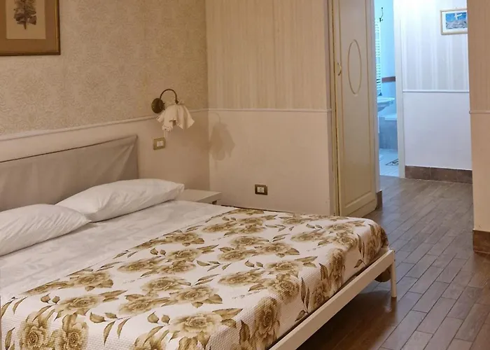 Fuga A Napoli
